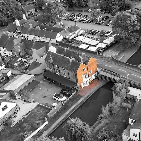 Hidden Gem Canal Facing Retreat With Lovely Walks Hopwas Extérieur photo