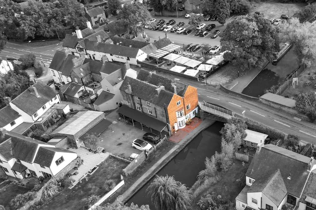 Hidden Gem Canal Facing Retreat With Lovely Walks Hopwas Extérieur photo