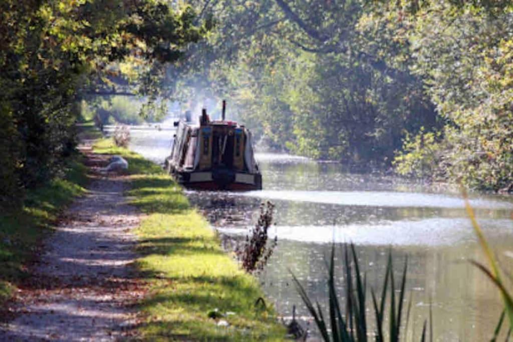 Hidden Gem Canal Facing Retreat With Lovely Walks Hopwas Extérieur photo